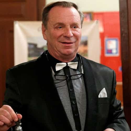 Aestibulum ipsum a ornare car